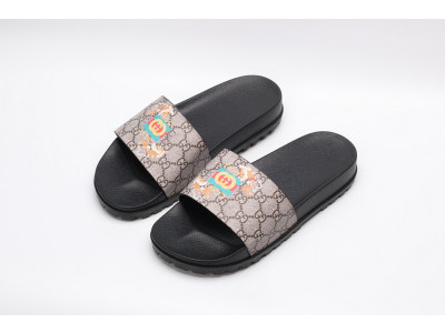 GUC LEATHER SLIDE